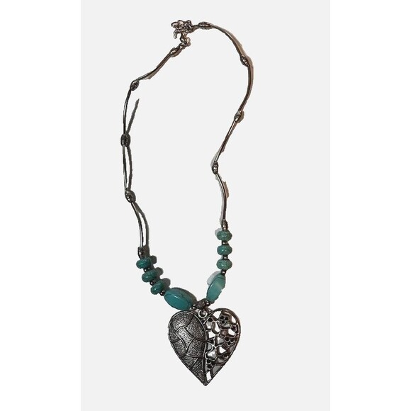 Boho Chic Southwestern Silver, Faux Turquoise w/Large Heart Pendant 16" Necklace - Picture 1 of 3